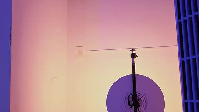 nova salvatore online show from February 2026 03:59:02 AM