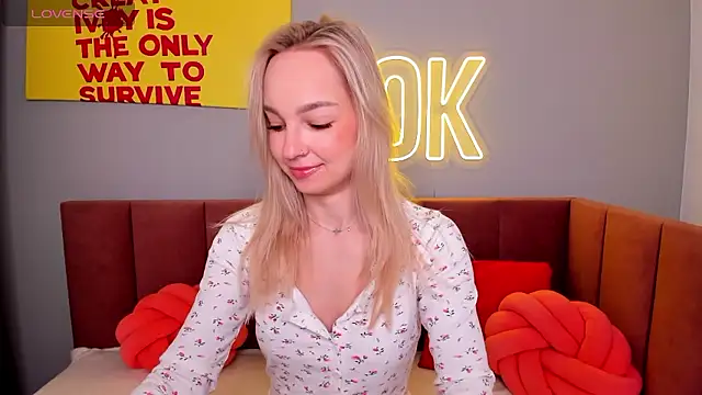 Snapshot of DaisyMellifluous chatting on January 2026 01:32:01 AM DaisyMellifluous online show from January 2026 01:32:01 AM