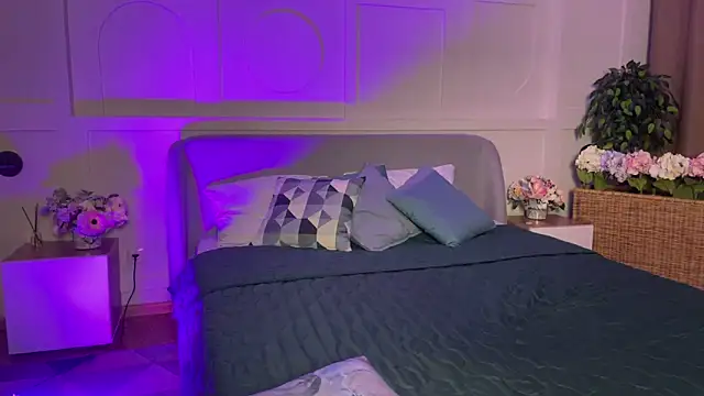  SilkyShadow  online show from February 2026 01:12:01 AM