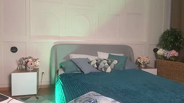  SilkyShadow  online show from March 2026 01:05:02 AM