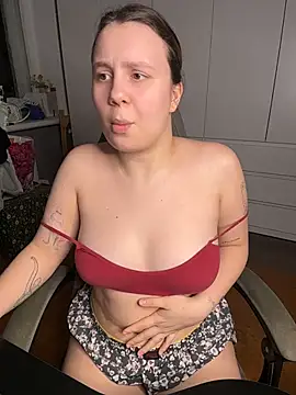 AnnaSeint online show from August 2026 08:52:02 PM