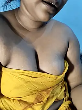 Snapshot of Desi_Nil_pori chatting on February 2026 05:12:02 PM Desi Nil pori online show from February 2026 05:12:02 PM