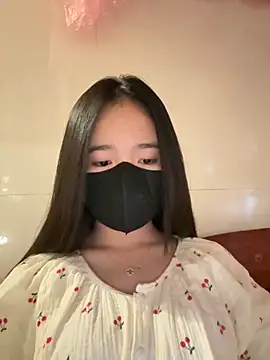 Gwen879 online show from March 2026 02:05:02 AM