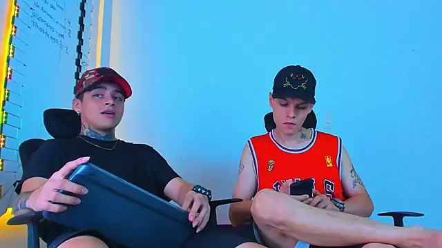 Thomas-Wil online show from February 2026 05:55:02 AM