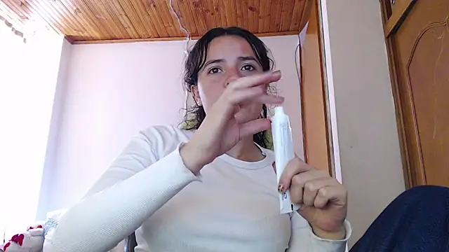 Shanel Lozano online show from February 2026 05:22:02 PM