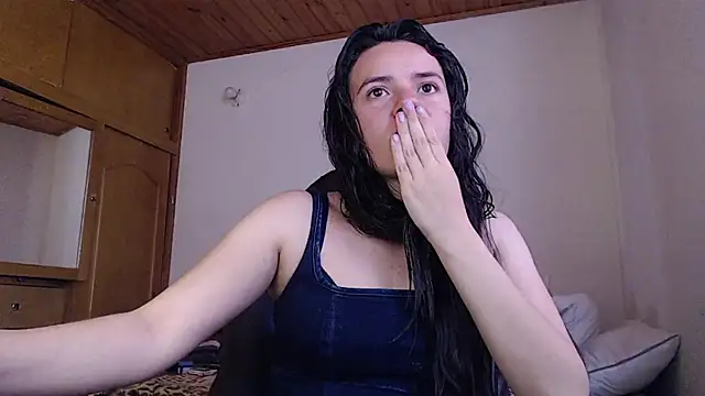 Shanel Lozano online show from March 2026 06:12:01 PM