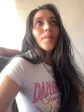 Veronica Wins  online show from February 2026 08:28:01 PM