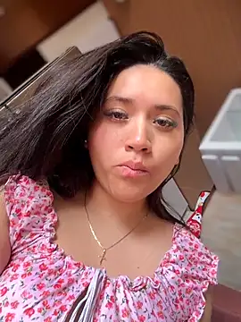 Veronica Wins  online show from May 2026 05:39:01 PM