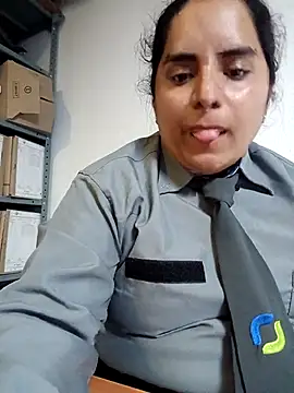 Isabel 3 online show from May 2026 03:34:01 AM