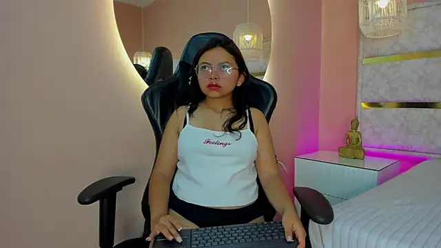 Snapshot of riley_flirt chatting on January 2026 10:43:01 AM riley flirt online show from January 2026 10:43:01 AM