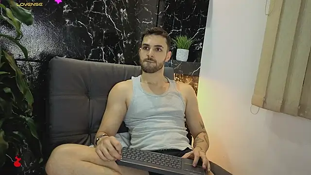 Snapshot of Apolo_lux1 chatting on January 2026 02:49:02 AM Apolo lux1 online show from January 2026 02:49:02 AM