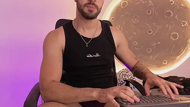 Snapshot of Apolo_lux1 chatting on June 2026 07:50:01 PM Apolo lux1 online show from June 2026 07:50:01 PM