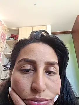 LunaRouuse  online show from February 2026 02:06:02 PM