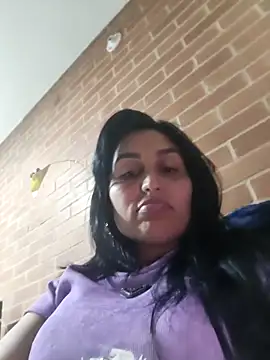 LunaRouuse  online show from March 2026 11:38:01 PM