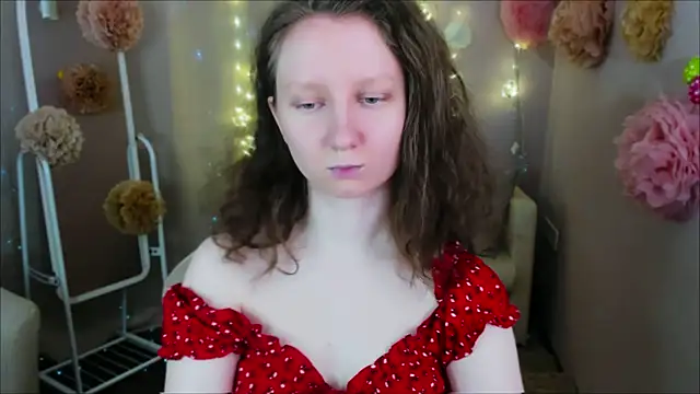 Snapshot of SunshineBlaze chatting on May 2026 01:28:01 PM SunshineBlaze online show from May 2026 01:28:01 PM