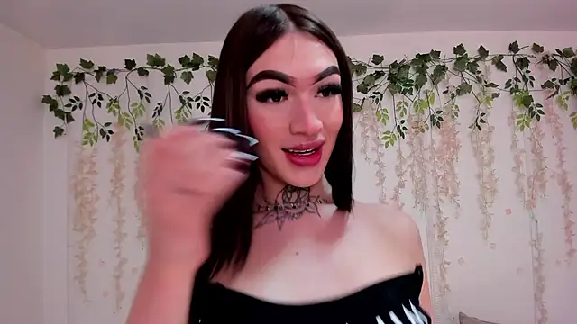 lizz lunna online show from March 2026 08:46:02 PM