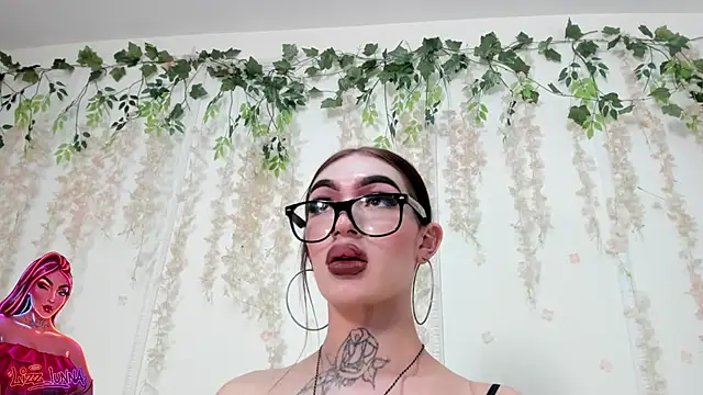 Snapshot of lizz_lunna chatting on June 2026 04:03:02 AM lizz lunna online show from June 2026 04:03:02 AM