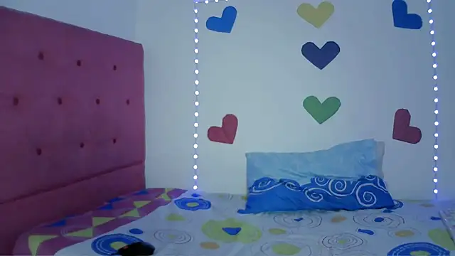 Mia Suarez7 online show from March 2026 12:07:02 AM