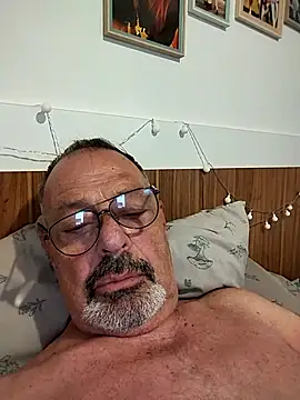 Snapshot of Dadotado70 chatting on January 2026 08:47:02 PM Dadotado70 online show from January 2026 08:47:02 PM