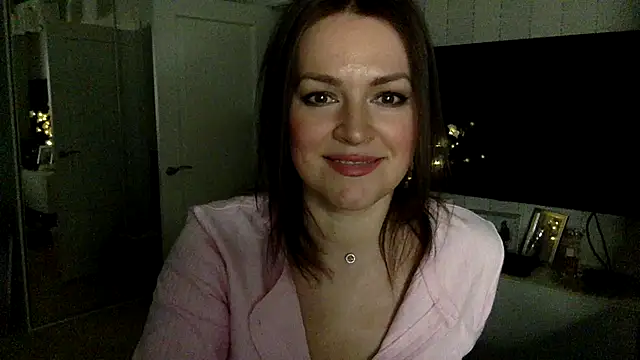 Ivoryne online show from March 2026 12:07:02 AM