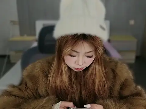 zhq2596271 online show from January 2026 01:59:02 PM