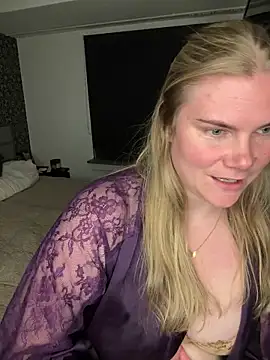 SexyBlondJoanna online show from March 2026 06:21:01 PM