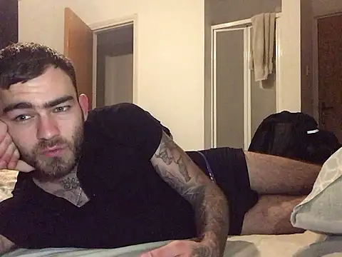 jacobsex221 online show from April 2026 10:59:01 PM