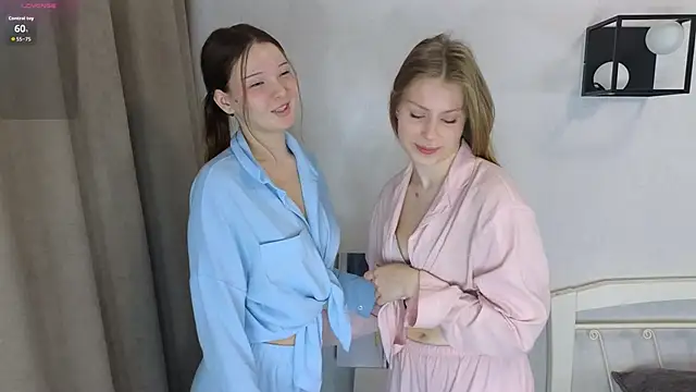 TessieNoffsinger online show from April 2026 02:22:02 AM