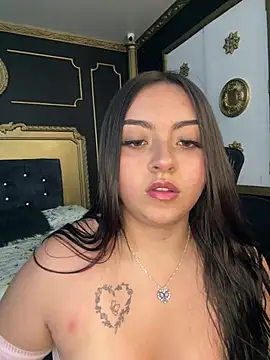 Jenifer James online show from March 2026 06:34:01 PM