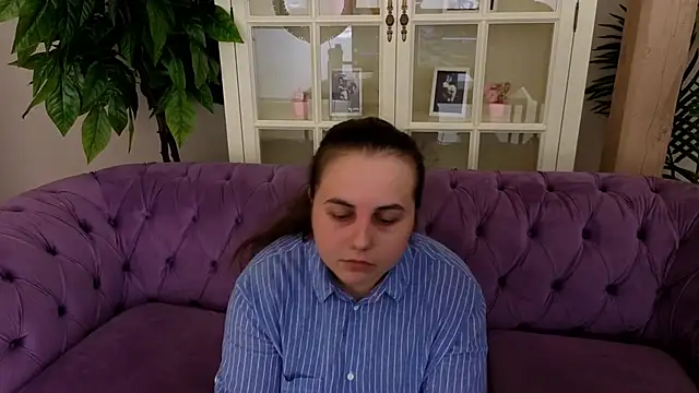 Snapshot of MikaFoxy chatting on April 2026 05:52:01 AM MikaFoxy online show from April 2026 05:52:01 AM