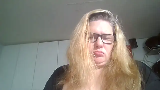 Snapshot of sexualsadie18 chatting on January 2026 08:03:02 PM sexualsadie18 online show from January 2026 08:03:02 PM