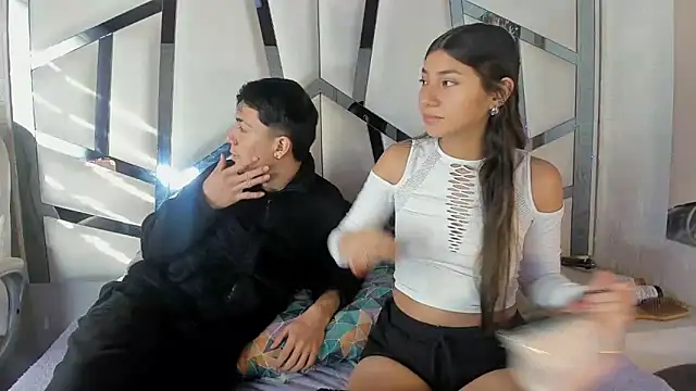 ScarlettAndLucas online show from February 2026 12:32:02 PM