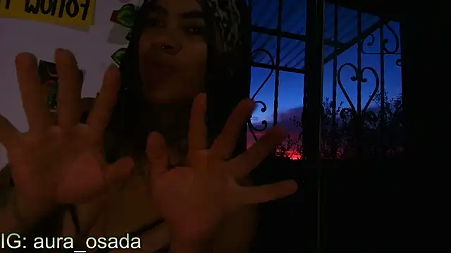 Canela Osada  online show from June 2026 10:30:02 AM