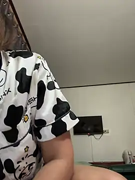 Ponthip online show from February 2026 08:23:01 PM