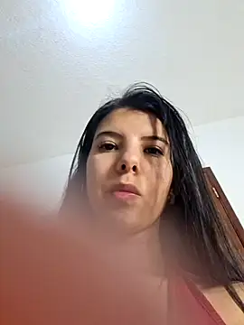 Snapshot of jade03_ chatting on April 2026 10:45:01 PM jade03 online show from April 2026 10:45:01 PM