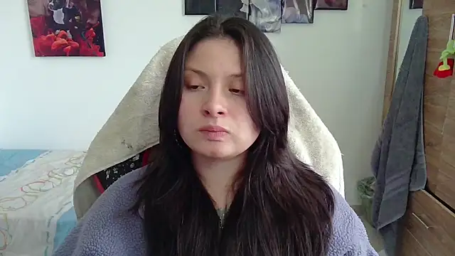 Snapshot of yessica_gomez01 chatting on May 2026 10:05:02 PM yessica gomez01 online show from May 2026 10:05:02 PM