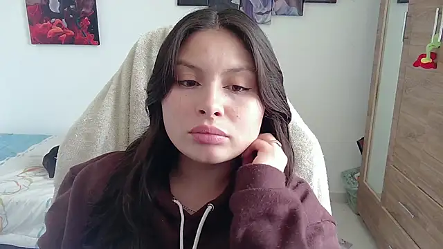 Snapshot of yessica_gomez01 chatting on May 2026 07:52:02 PM yessica gomez01 online show from May 2026 07:52:02 PM