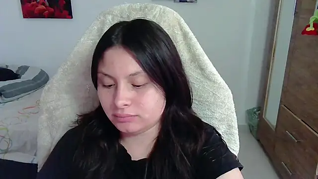 Snapshot of yessica_gomez01 chatting on May 2026 10:07:01 PM yessica gomez01 online show from May 2026 10:07:01 PM