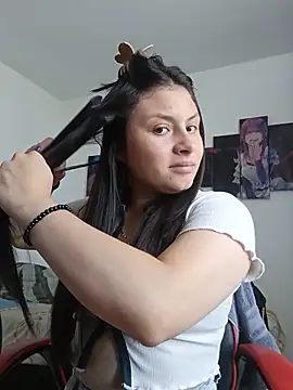 Snapshot of yessica_gomez01 chatting on May 2026 05:10:02 PM yessica gomez01 online show from May 2026 05:10:02 PM