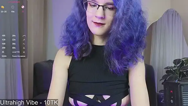 Snapshot of AuraLaunni chatting on January 2026 08:41:01 AM AuraLaunni online show from January 2026 08:41:01 AM