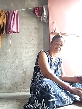 kiiuu sexe online show from February 2026 07:18:01 AM