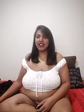 Snapshot of IndianBearxx chatting on June 2026 05:24:02 PM IndianBearxx online show from June 2026 05:24:02 PM