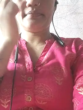 Snapshot of Zaara101 chatting on June 2026 07:40:01 AM Zaara101 online show from June 2026 07:40:01 AM