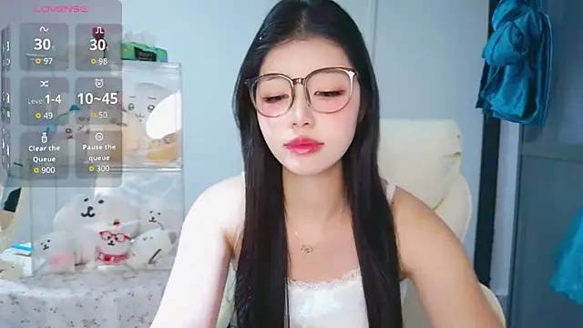 -XiaoYu-777 online show from March 2026 08:50:02 AM