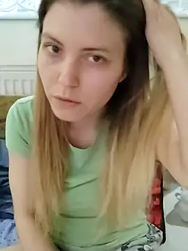 Snapshot of MochiNy4n chatting on July 2026 05:48:02 PM MochiNy4n online show from July 2026 05:48:02 PM