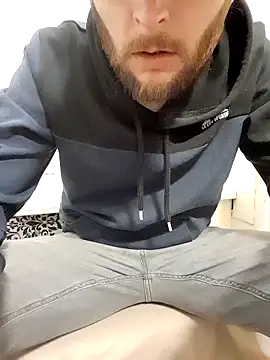 Snapshot of 80julien chatting on February 2026 06:55:02 PM 80julien online show from February 2026 06:55:02 PM