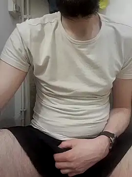 Snapshot of 80julien chatting on February 2026 08:47:01 PM 80julien online show from February 2026 08:47:01 PM