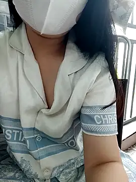 Snapshot of EnzxMoon02 chatting on February 2026 05:28:02 AM EnzxMoon02 online show from February 2026 05:28:02 AM