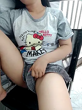 Snapshot of EnzxMoon02 chatting on March 2026 05:03:01 AM EnzxMoon02 online show from March 2026 05:03:01 AM