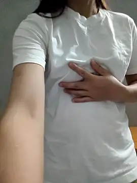 Snapshot of Vanvan68xx chatting on March 2026 02:27:01 PM Vanvan68xx online show from March 2026 02:27:01 PM